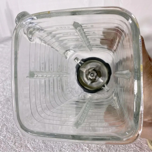 Vintage Blender Glass Replacement Pitcher With  Blades - Picture 7 of 14